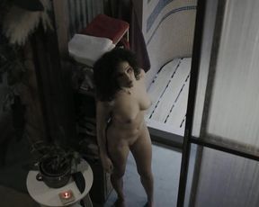 Barbora Mottlova, Eva Kodesova naked – Cirkus Bukowsky s01e03 (2013)