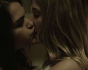 Ashley Greene sexy – Rogue s04e03 (2017)