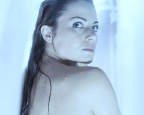 Erica Durance sexy – Smallville s04-07 (2004)