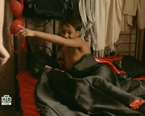 Liza Martines nude – Shameless s01e04 (2017)