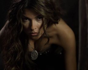 Sofia Pernas sexy – Age of the Dragons (2011)