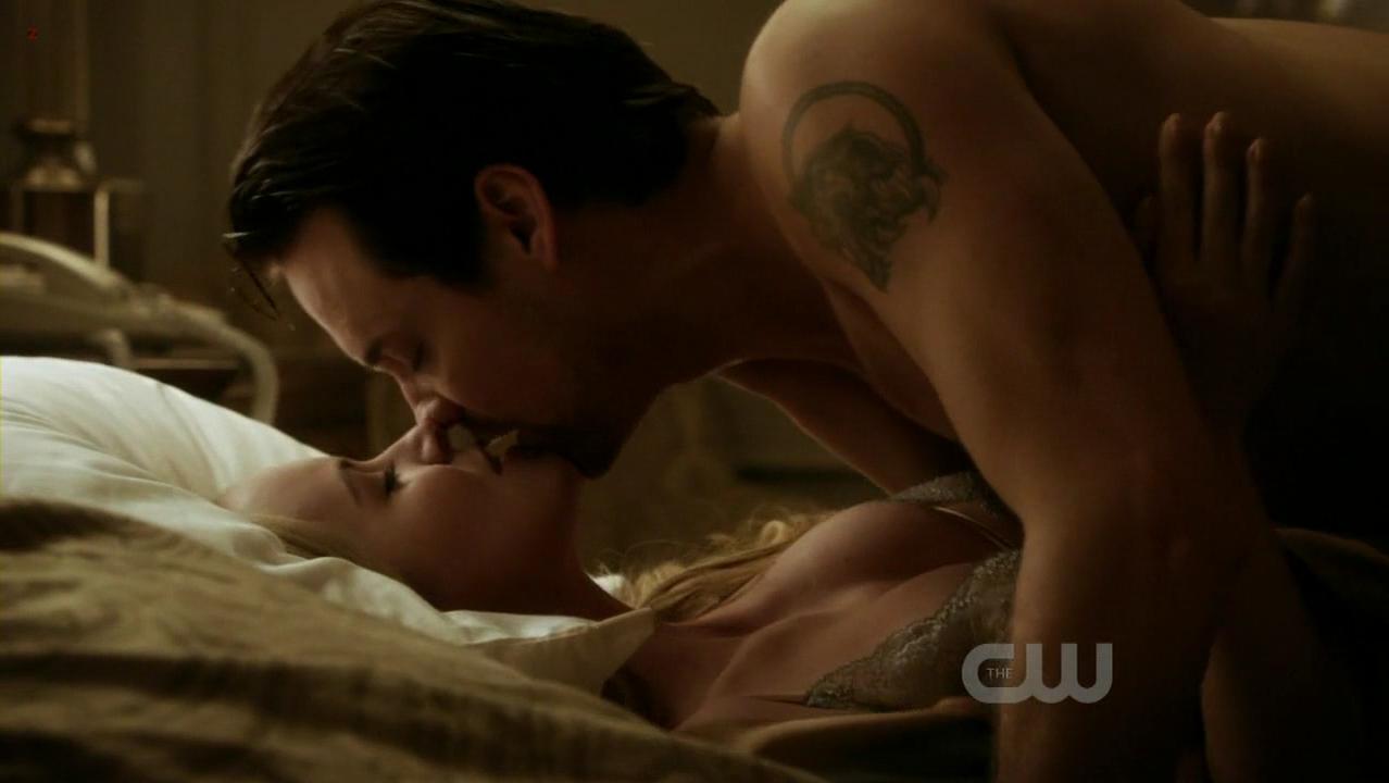 Helena Mattsson sexy – Nikita s02e05 (2011)