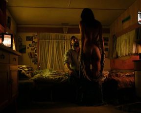 Lavinia Longhi naked – Station Horizon s01e03 (2015)