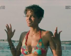 Halle Berry bikini – Dark Tide (2012)