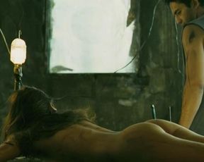 Jimena Guerra, Ilean Almaguer nude – El quinto mandamiento (2012)