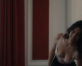 Berenice Marlohe sexy – 5 to 7 (2014)