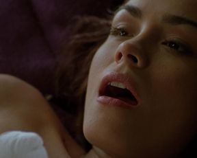 Shannyn Sossamon nude – 40 Days and 40 Nights (2002)