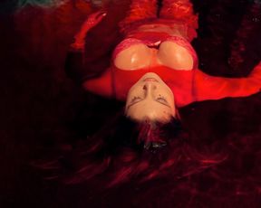 Madeline Brewer, Amanda Cerny sexy – The Deleted s01e04 (2016)