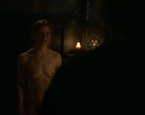 Karoline Schuch nude – Katharina Luther (2017)