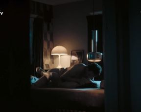 Katja Schuurman nude – Vlucht HS13 s01e07 (2016)