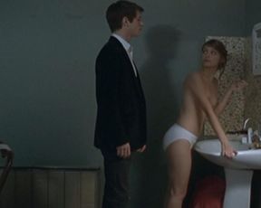 Melanie Laurent nude – Le dernier jour (2004)