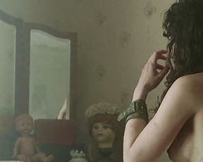 Karina Testa nude – Frontier(s) (2007)