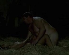 Hafsia Herzi nude – Le roi de l’evasion (2009)