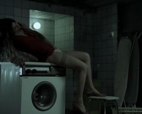 Elisabetta Rocchetti nude – Keller – Teenage Wasteland (2005)