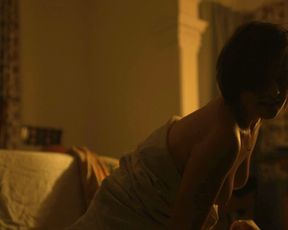 Elisabeth Moss nude – Top of the Lake s02e06 (2017)