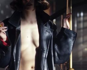 Anastasiya Meskova sexy – Trotsky s01e06 (2017)