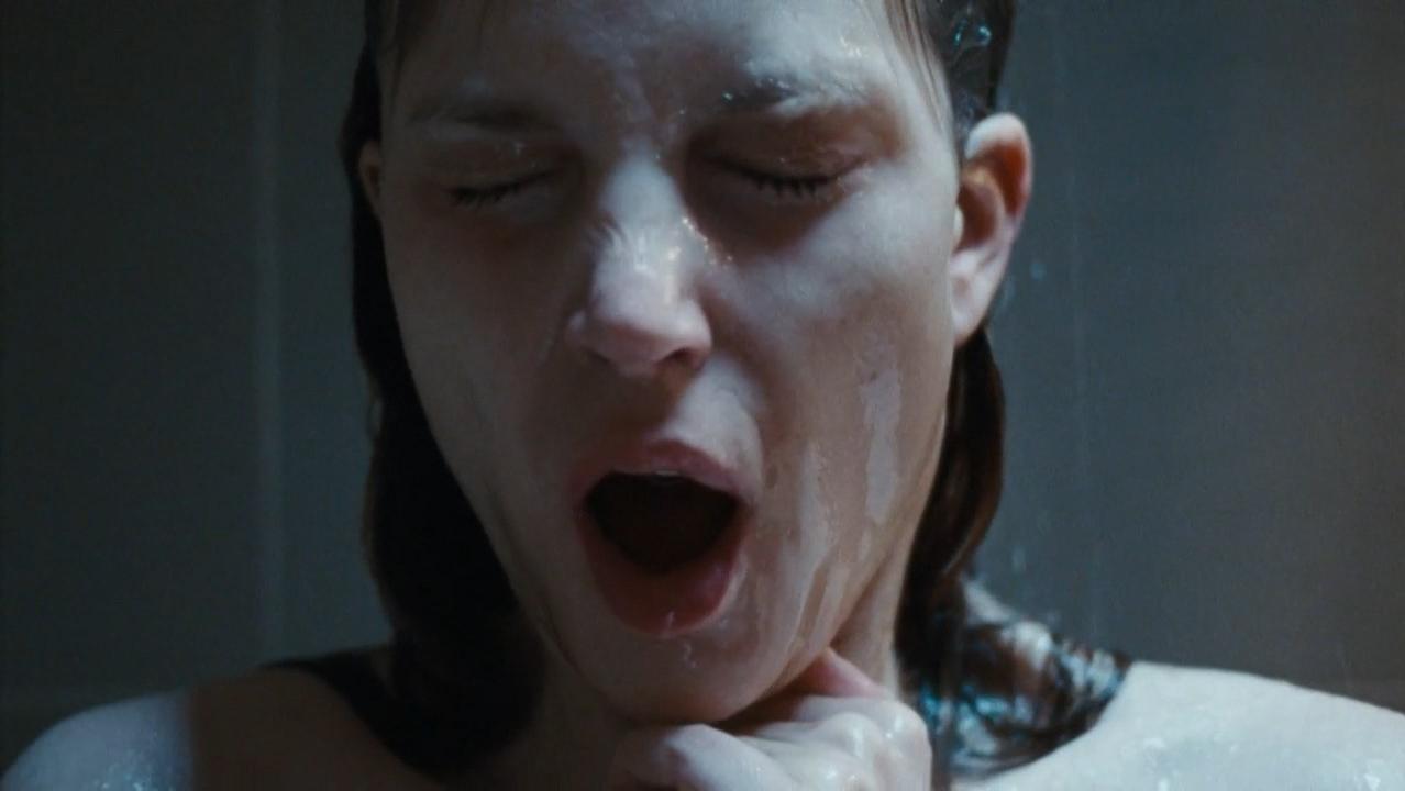 Sylvia hoeks naked