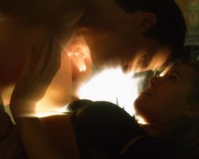 Alexa Vega sexy – The Tomorrow People s01e18 (2014)