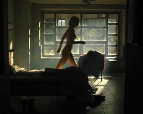 Mackenzie Davis nude – Blade Runner 2049 (2017)