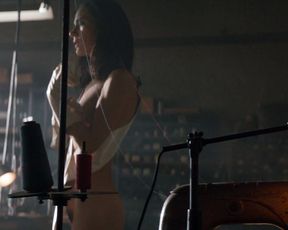 Jennifer Connelly nude – American Pastoral (2016)