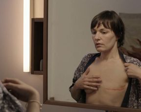 Nicolette Krebitz nude – Alle fur eine (2015)