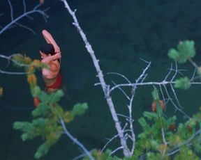 Kimberley Warnat nude, Mayko Nguyen nude – Going the Distance (2004)