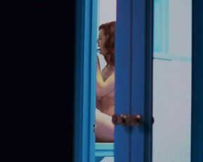 Ele Keats nude – Eros (2004)