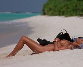 Bo Derek nude – Ghosts Cant Do It (1989)