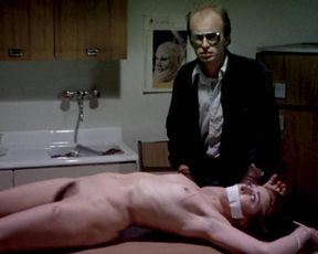 Leonora Fani nude – Giallo a Venezia (1979)