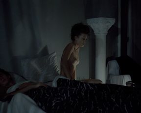 Pascale Ogier nude – Les nuits de la pleine lune (1984)