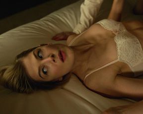 Rosamund Pike nude – Gone Girl (2014)
