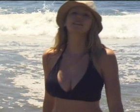 Diora Baird sexy – Brain Blockers (2007)