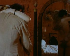 Nathalie Baye nude – La Gueule ouverte (1974)