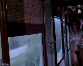 Irene Miracle nude – L’ultimo treno della notte (1975)