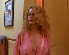 Beverly D’Angelo nude, Sharon Farrell nude, Rebecca Street sexy – Lonely Hearts (1991)