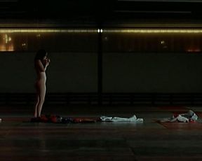 Salome Stevenin nude – Douches Froides (2005)