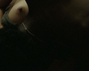 Isis Valverde nude – Faroeste Caboclo (2013)