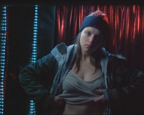 Jella Haase nude – Looping (2016)