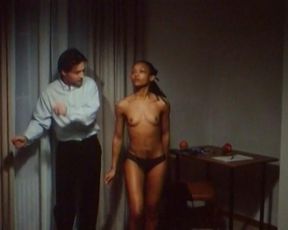 Marie Gaydu nude – La femme de Rose Hill (1989)