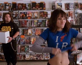 Jaime King sexy, Kristen Bell sexy – Fanboys (2008)