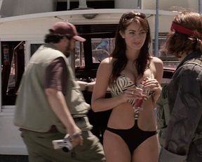 Tanit Phoenix sexy – Lost Boys: The Thirst (2010)