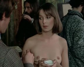 Anicee Alvina nude – Anima persa (1977)