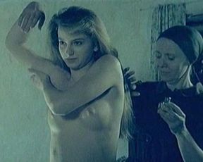 Mirjana Jokovic nude – El camino del sur (1988)