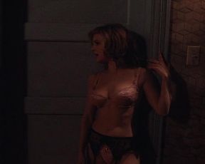 Zoe Trilling nude – Hellbound (1994)