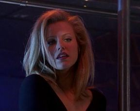 Brittney Powell nude – Fled (1996)