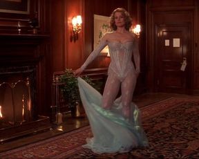 Jennifer Love Hewitt sexy, Sigourney Weaver sexy – Heartbreakers (2001)