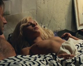 Virginie Ledoyen nude – Heroines (1997)