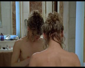 Julie Christie nude – Don’t Look Now (1973)