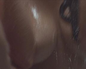 Salma Hayek sexy – Breaking Up (1997)