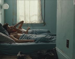 Audrey Tautou sexy – Chinese Puzzle (2013)